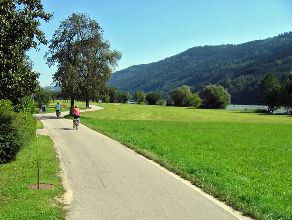 Cycling along the Danube