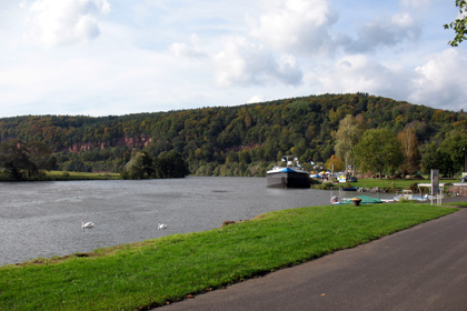 Cycleway along the Main River